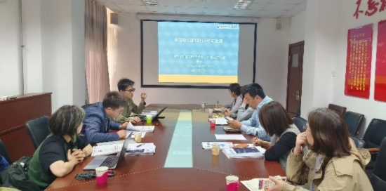 中国科学院文献情报中心一行到科技处学报部调研